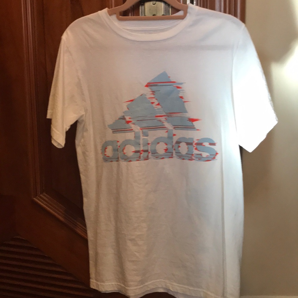 Adidas t-shirt